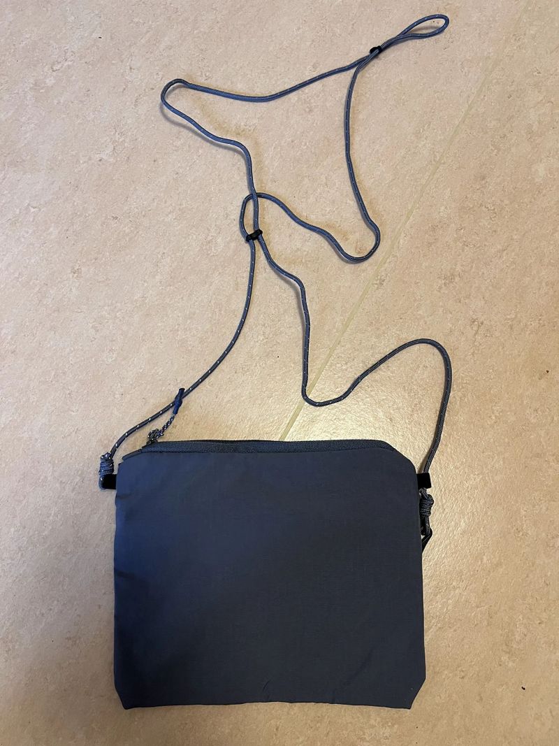 Taška Rapha Essentials Bag - grisaille / silver reflective