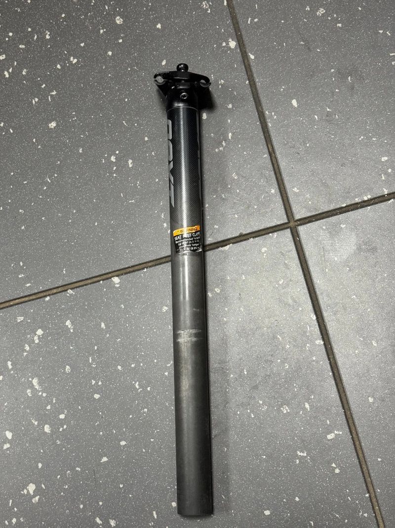 Karbonová sedlovka RaceFace Next 30,9 x 400mm