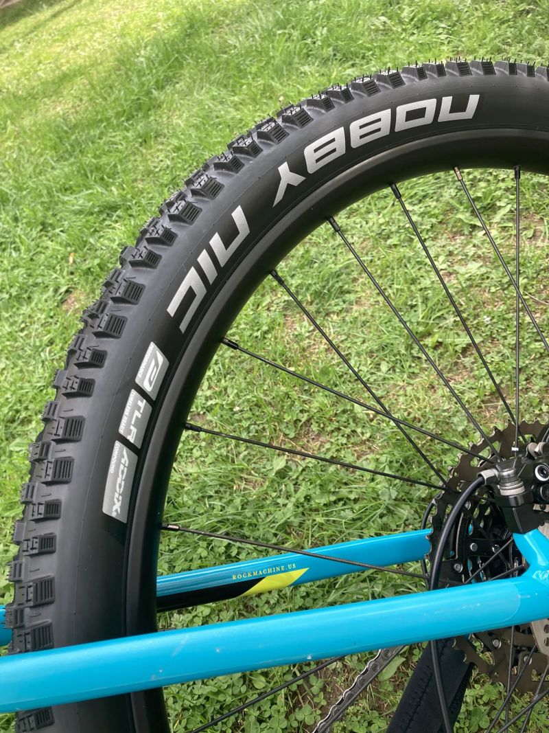 Rock Machine Blizz 40-27+ (14”) - TOP STAV, UPGRADE