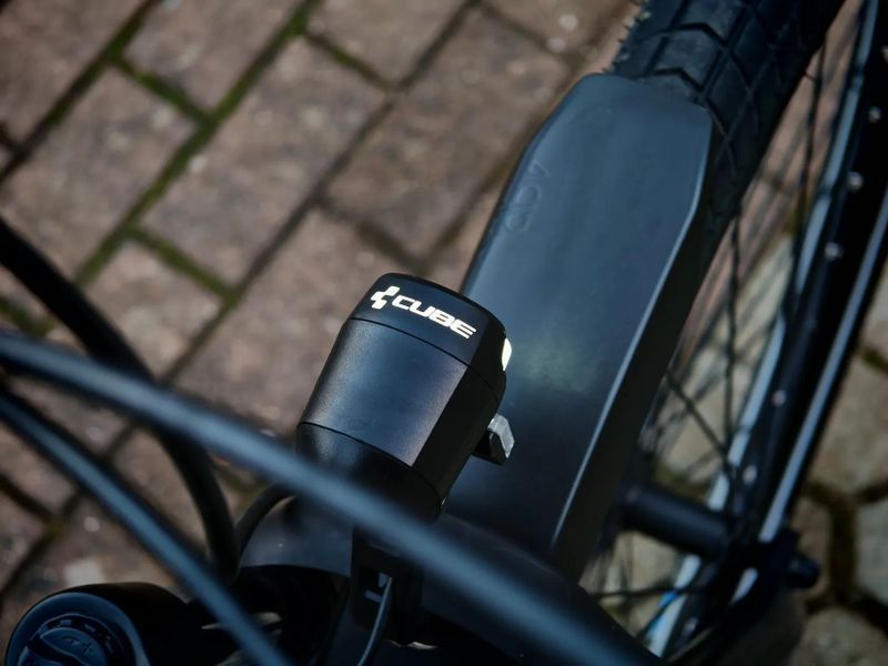 Cube Touring Hybrid One 625 