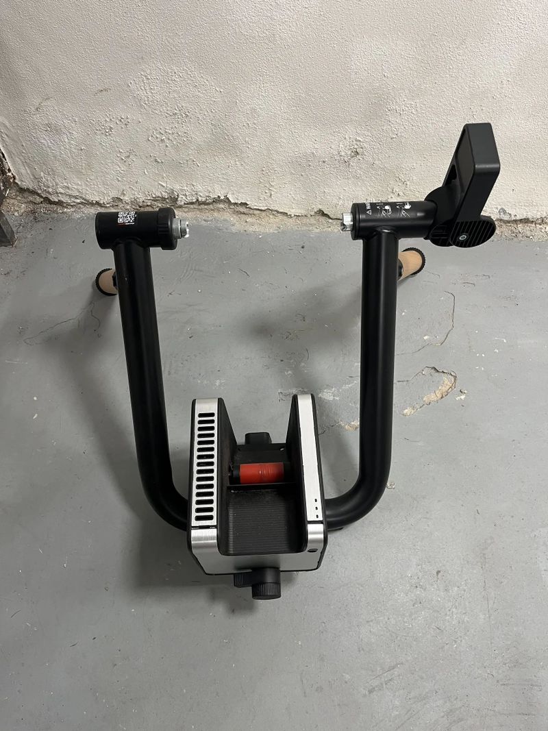 Cyklotrenažér Elite Tuo