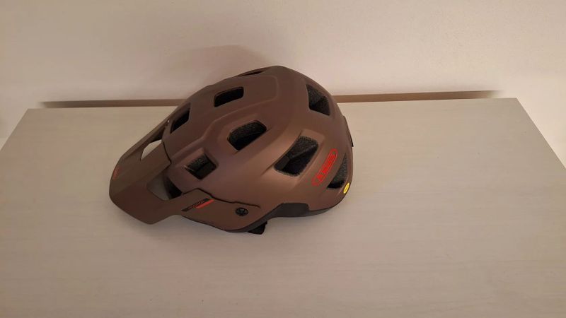 Cyklohelma značky Abus