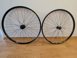 Zapletená kola sundaná z nového kola Kross Earth 3.0