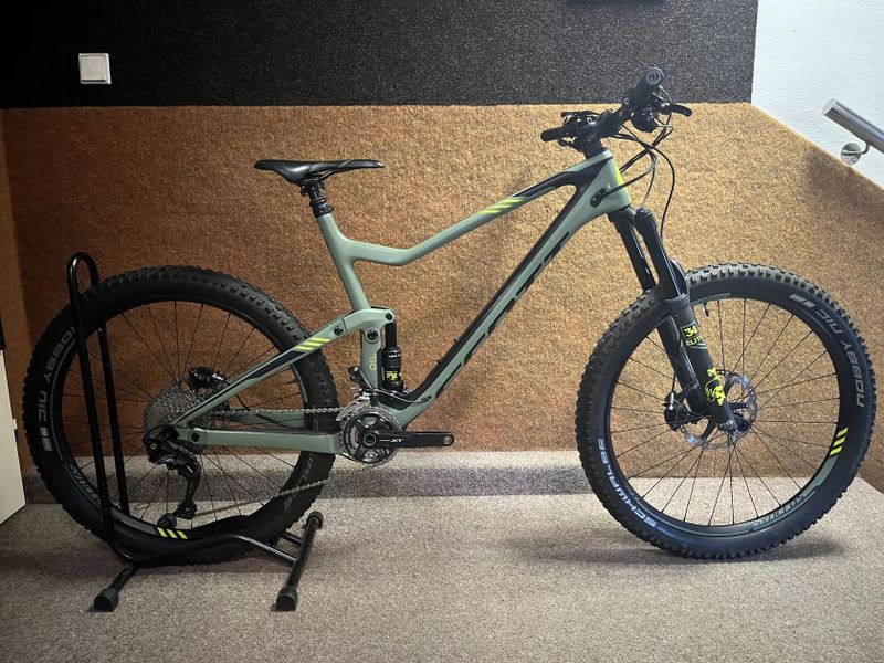 SCOTT Genius Carbon XL – 160 mm / FOX / XT 4-pístky / 27,5" Enduro