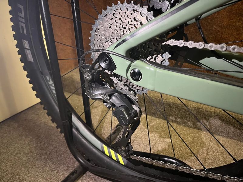 SCOTT Genius Carbon XL – 160 mm / FOX / XT 4-pístky / 27,5" Enduro