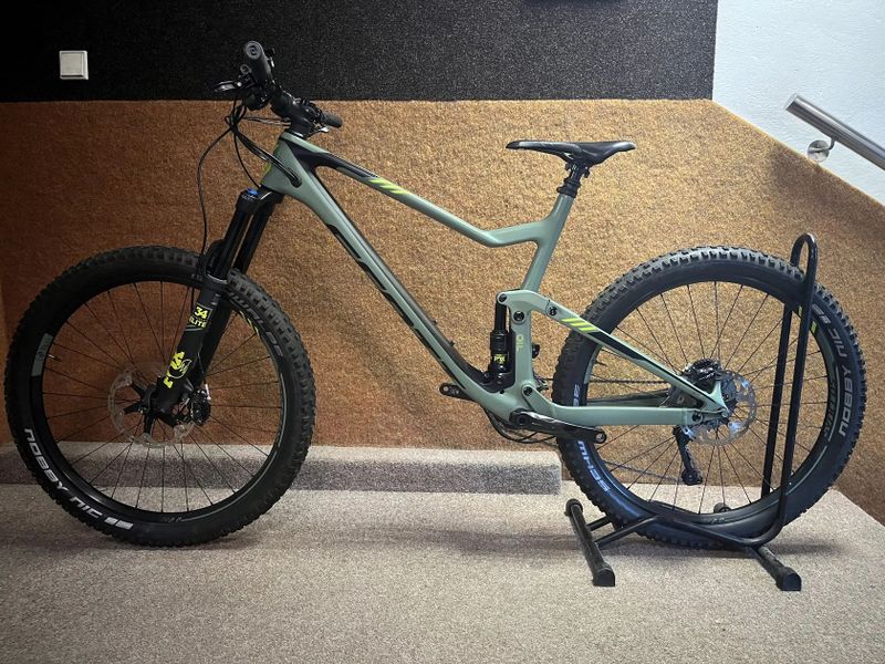 SCOTT Genius Carbon XL – 160 mm / FOX / XT 4-pístky / 27,5" Enduro