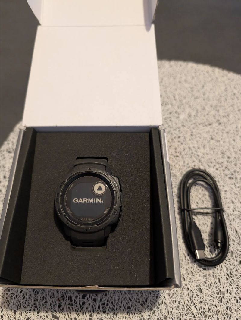 GARMIN Instinct Black