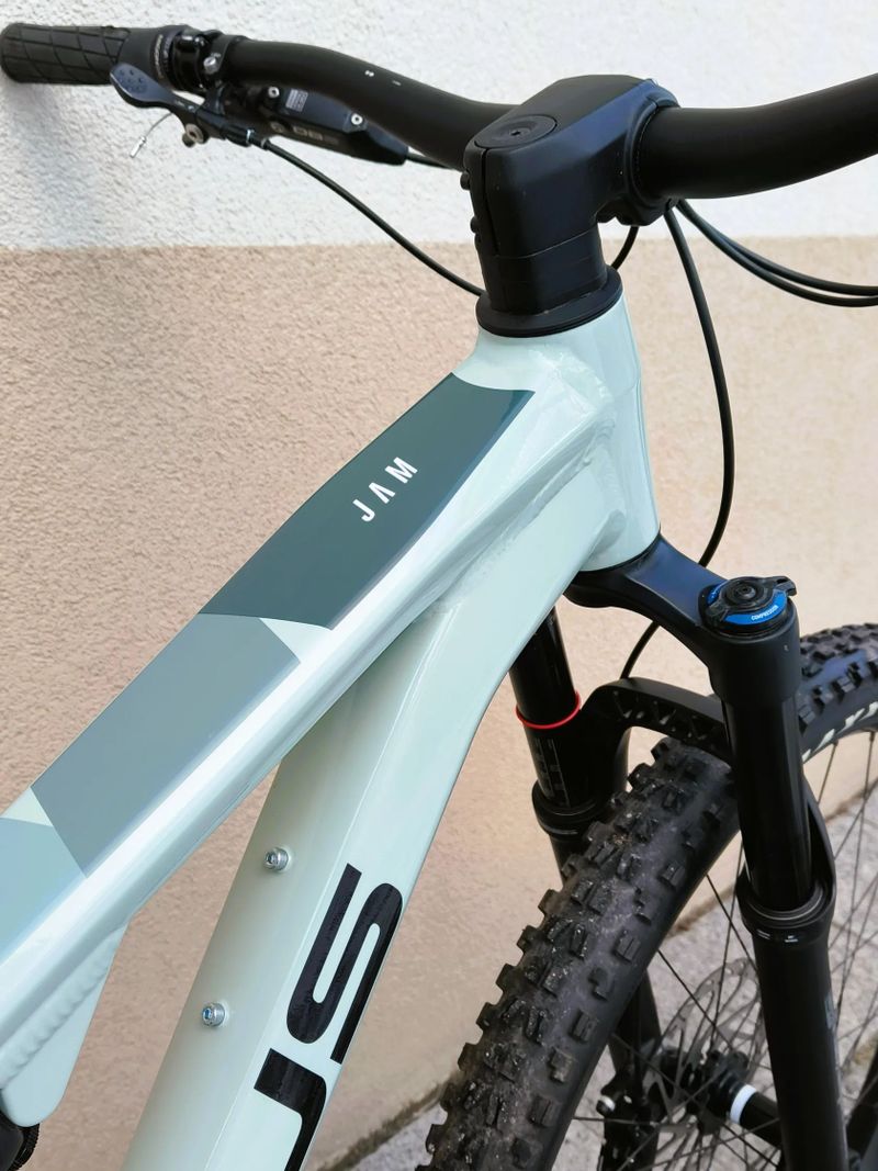 FOCUS Jam 6.8, 29", 2023, vel. L, zdvihy 150 mm, TOP STAV, ZÁNOVNÍ