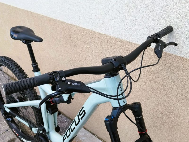 FOCUS Jam 6.8, 29", 2023, vel. L, zdvihy 150 mm, TOP STAV, ZÁNOVNÍ