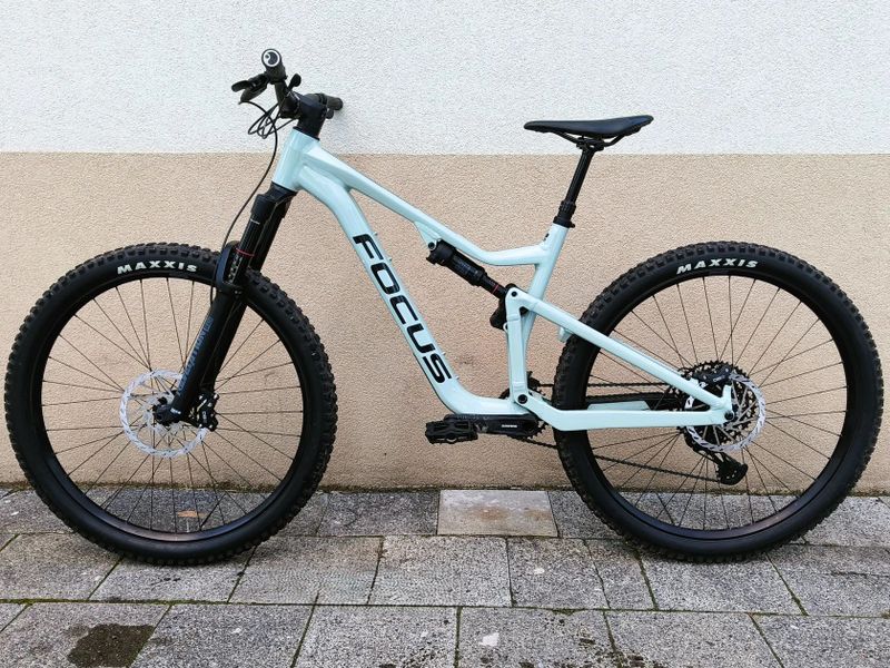 FOCUS Jam 6.8, 29", 2023, vel. L, zdvihy 150 mm, TOP STAV, ZÁNOVNÍ