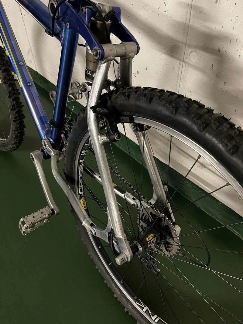 Legendární GT LTS-2 