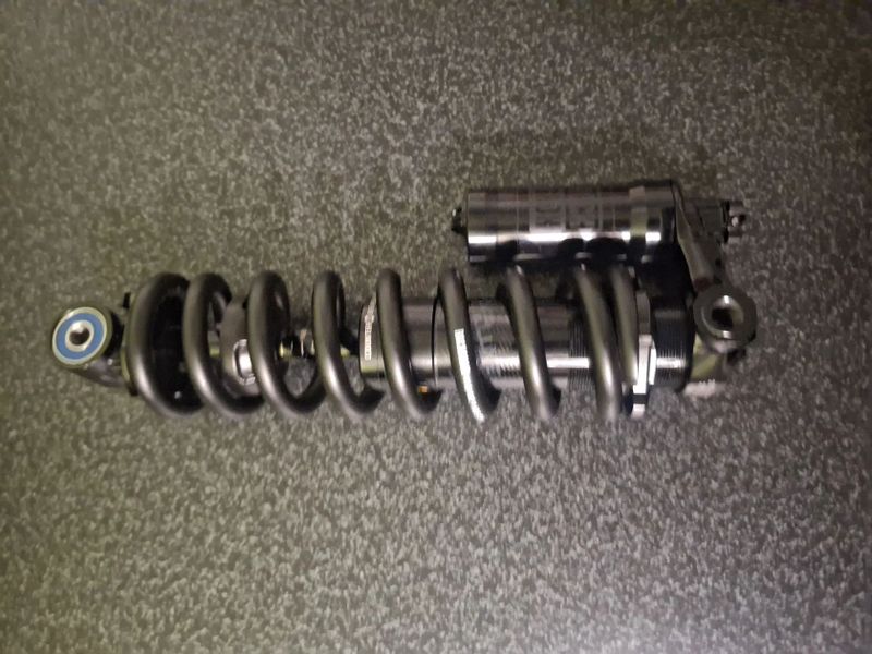 Rock Shox Super Deluxe Coil 225x75 Trunnion