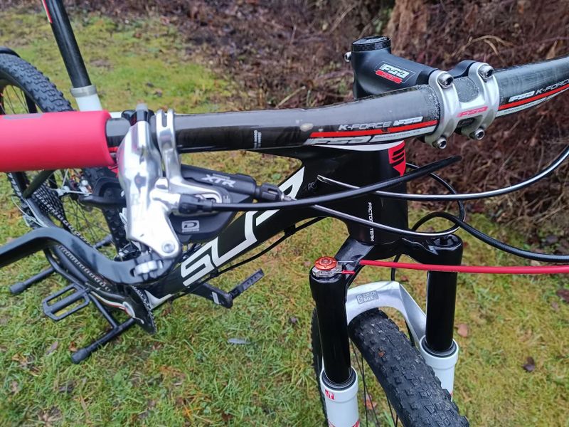 SUPERIOR TEAM 29" horské kolo Carbon