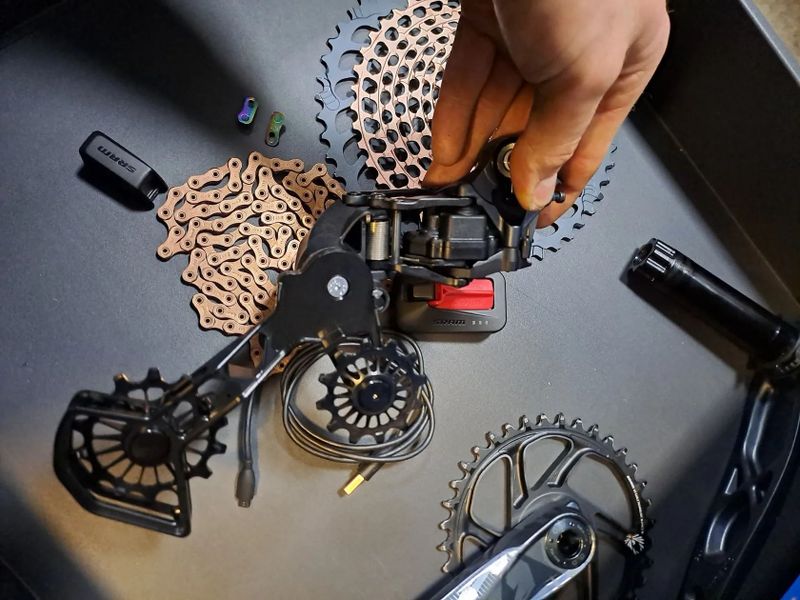 Zánovní sada 1 x 12speed Sram Gx AXS - upgrade ramínko - kazeta, řetěz, převodník XX1 / Copper