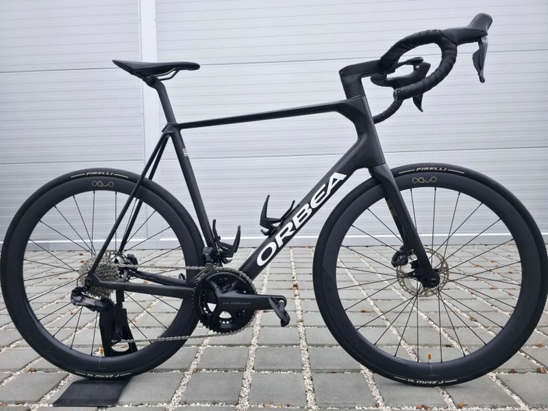 Silniční kolo Orbea ORCA M20iLTD 2025 Ultegra Di2 – velikost 60cm (XL)