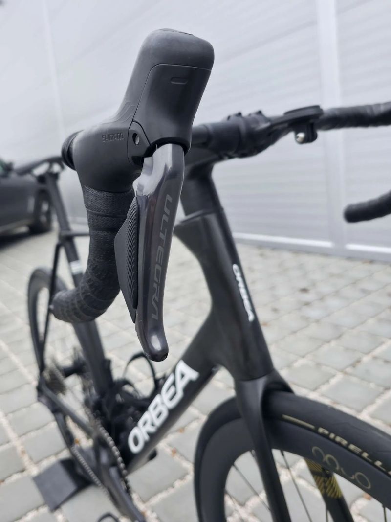 Silniční kolo Orbea ORCA M20iLTD 2025 Ultegra Di2 – velikost 60cm (XL)