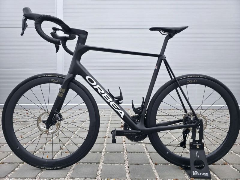 Silniční kolo Orbea ORCA M20iLTD 2025 Ultegra Di2 – velikost 60cm (XL)