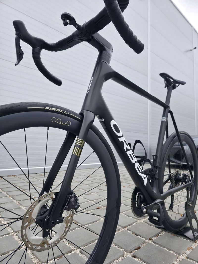 Silniční kolo Orbea ORCA M20iLTD 2025 Ultegra Di2 – velikost 60cm (XL)