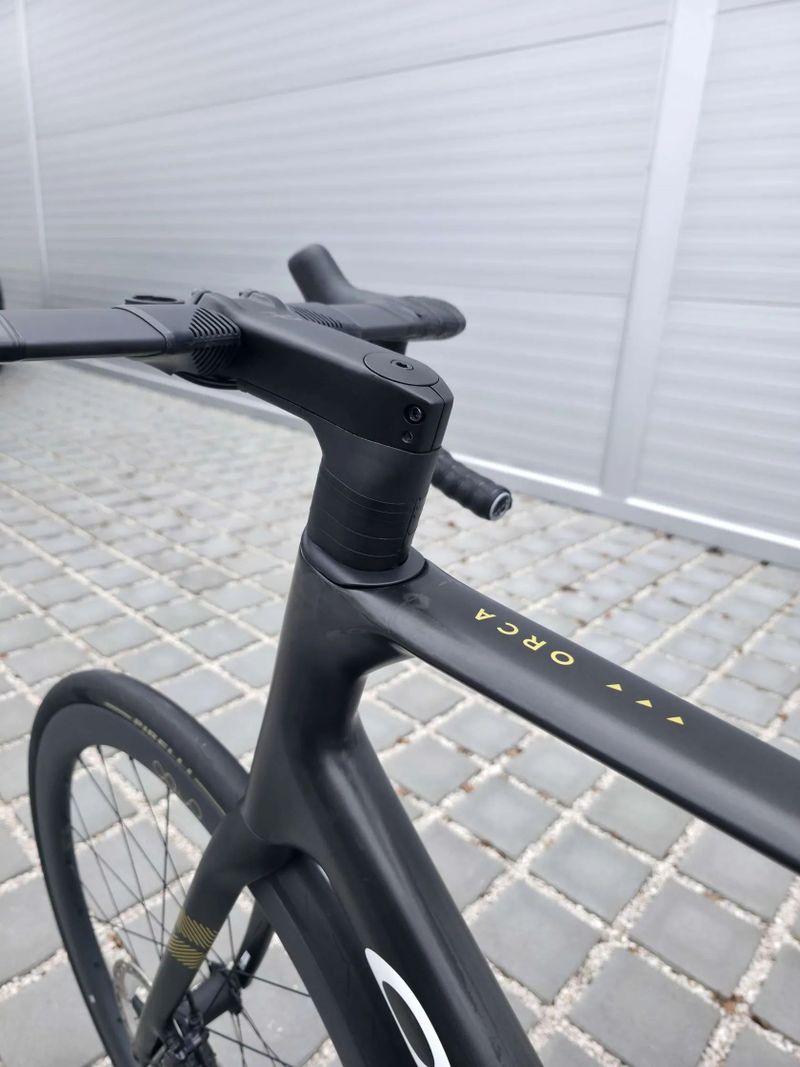 Silniční kolo Orbea ORCA M20iLTD 2025 Ultegra Di2 – velikost 60cm (XL)