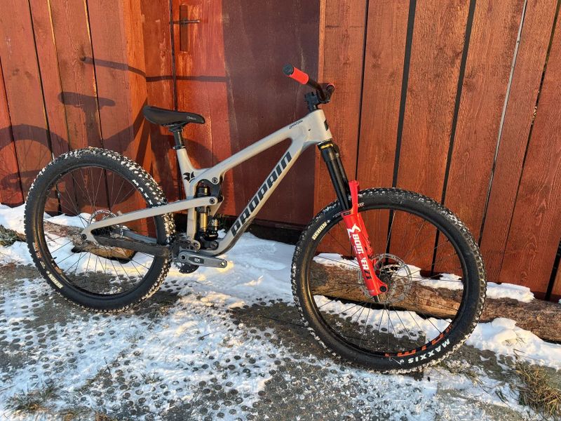 Propain Spindrift CF4, velikost M