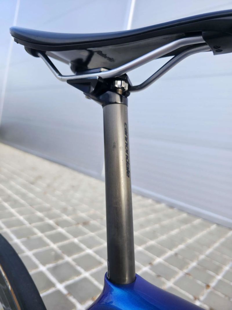 Silniční kolo Cannondale Synapse Carbon Disc Ultegra Di2 – velikost 54cm (M)