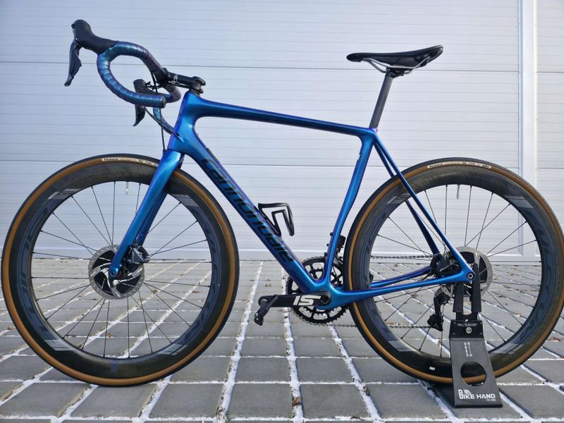 Silniční kolo Cannondale Synapse Carbon Disc Ultegra Di2 – velikost 54cm (M)