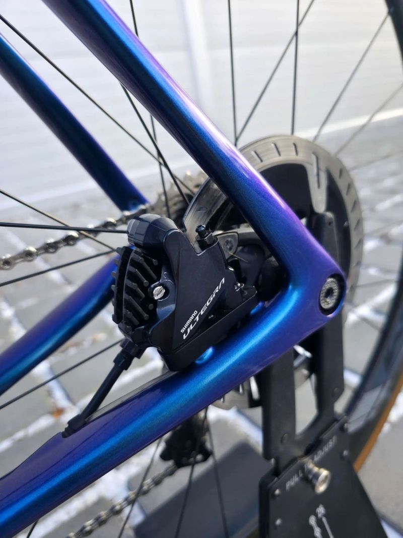 Silniční kolo Cannondale Synapse Carbon Disc Ultegra Di2 – velikost 54cm (M)