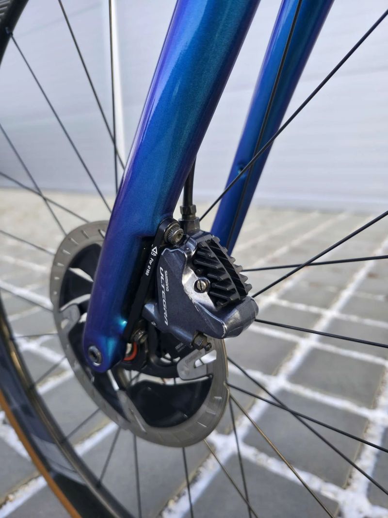 Silniční kolo Cannondale Synapse Carbon Disc Ultegra Di2 – velikost 54cm (M)