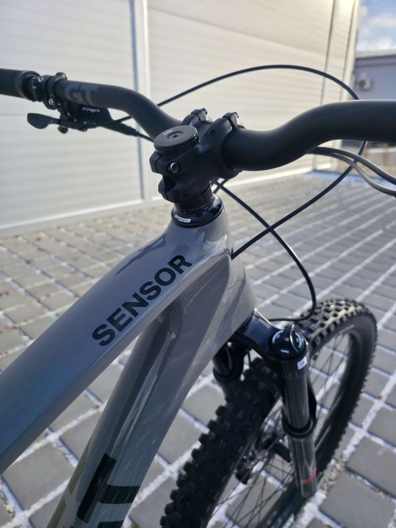 GT Sensor Carbon Elite 29″ velikost XL