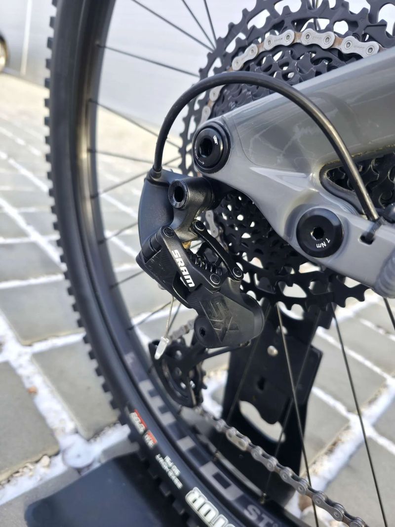 GT Sensor Carbon Elite 29″ velikost XL