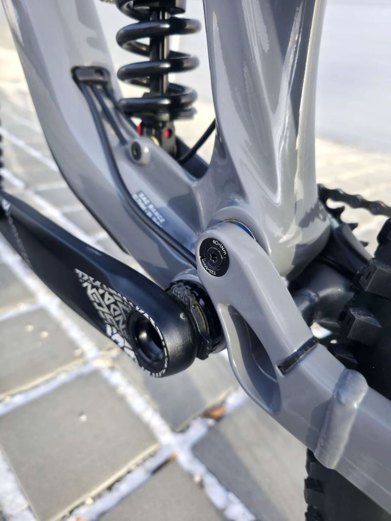 GT Sensor Carbon Elite 29″ velikost XL