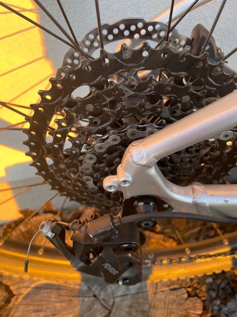 Rock Machine Thunder 27 HD LTD