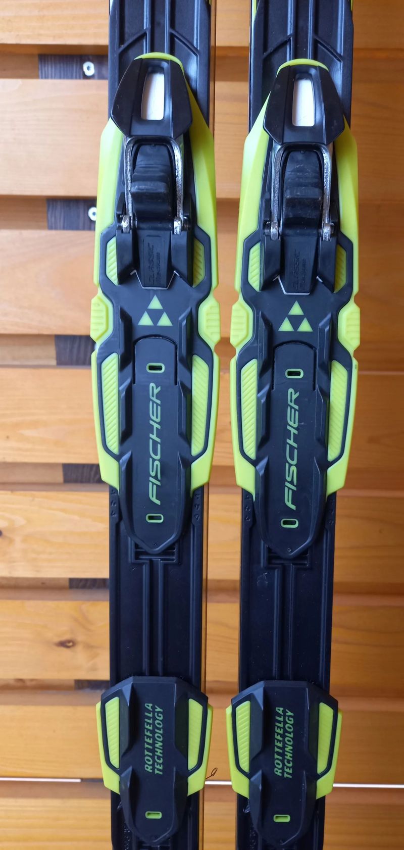 BĚŽKY FISCHER RCS CLASSIC PLUS pro hmotnost 75-90kg - NOVÉ