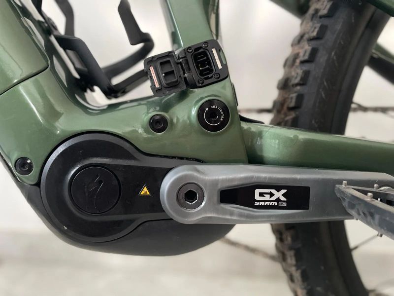 Specialized Levo 4 Expert 2026 vel.S4 - rychlé jednání - sleva + nová zadní pneu Butcher T9 TLR