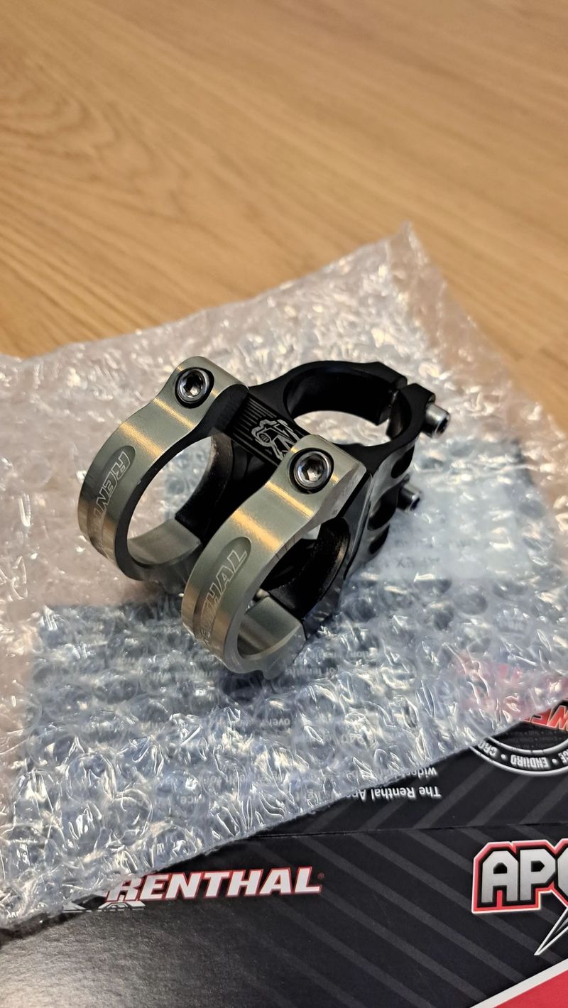 představec RENTHAL Apex 35.0 – délka 40 mm