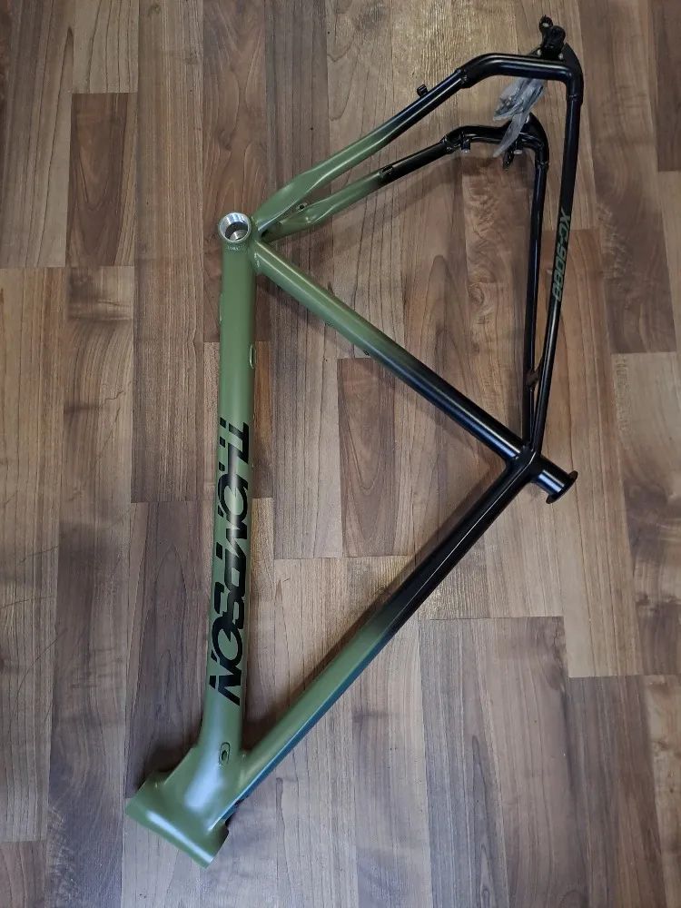 NOVÝ nepoužitý hliníkový rám belgického výrobce Thompson XC 9000 / 12x148 pevná osa / 29er / vel. XL