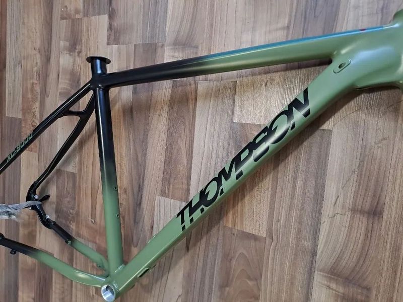 NOVÝ nepoužitý hliníkový rám belgického výrobce Thompson XC 9000 / 12x148 pevná osa / 29er / vel. XL