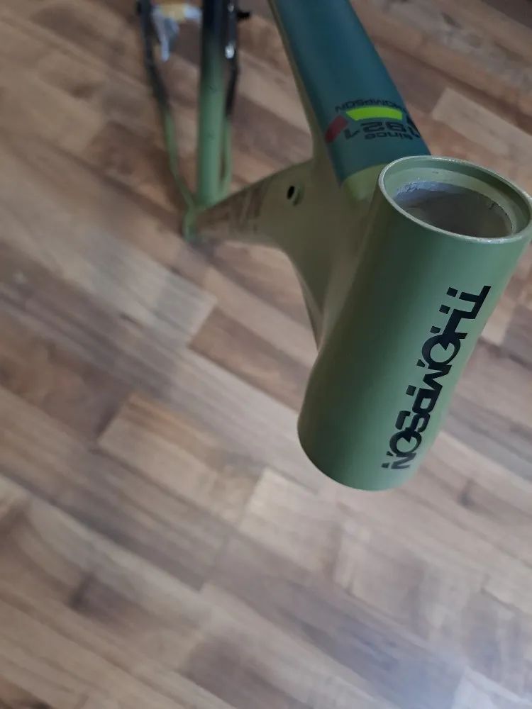 NOVÝ nepoužitý hliníkový rám belgického výrobce Thompson XC 9000 / 12x148 pevná osa / 29er / vel. XL