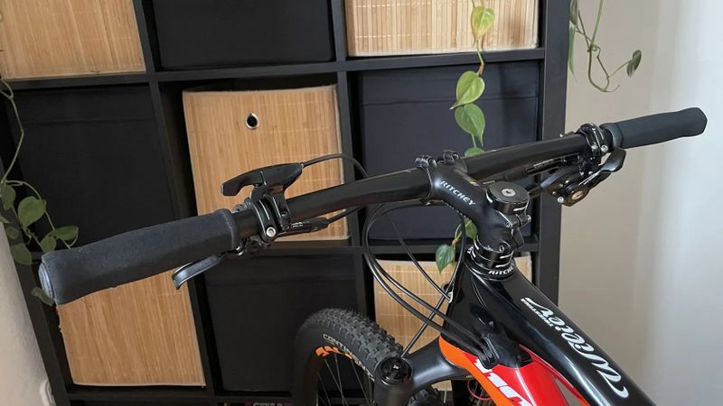 Wilier 110 FX / vel.L / Sram Eagle GX X01 / teleskop