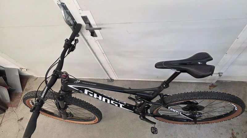 celoodpružený Ghost karbon/al ,xl,xt-xtr