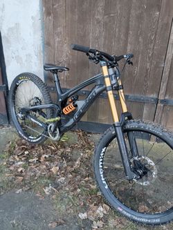 Vyměním nebo prodám VIDLICI a TLUMIČ