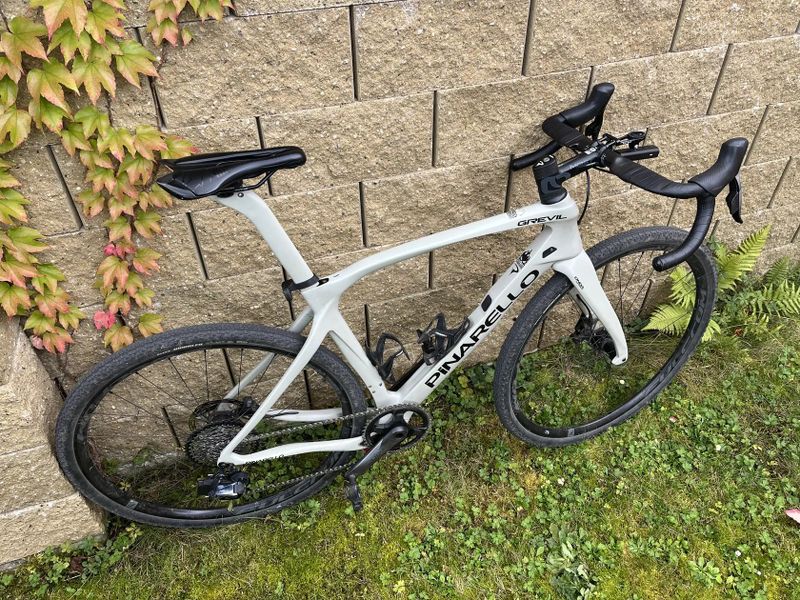 Pinarello Grevil 2021 (vel. 575, L/XL)