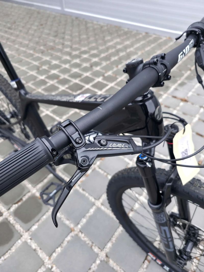 GHOST Lector SF UC Team Black/Rainbow 29″ velikost M