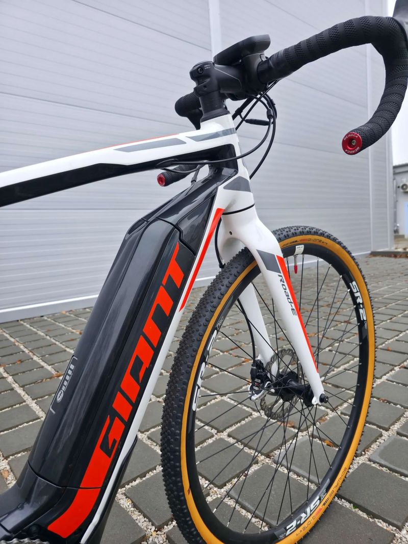 Elektrokolo Giant Road E+ 2 28″ velikost M
