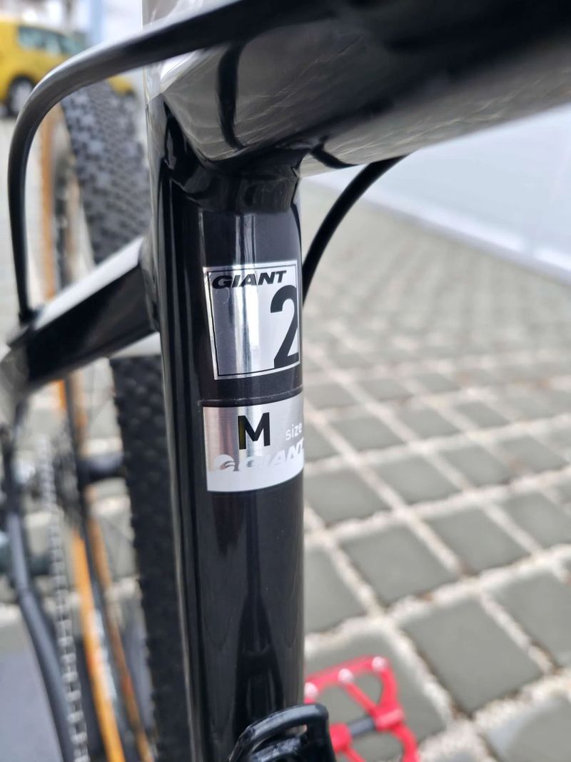 Elektrokolo Giant Road E+ 2 28″ velikost M