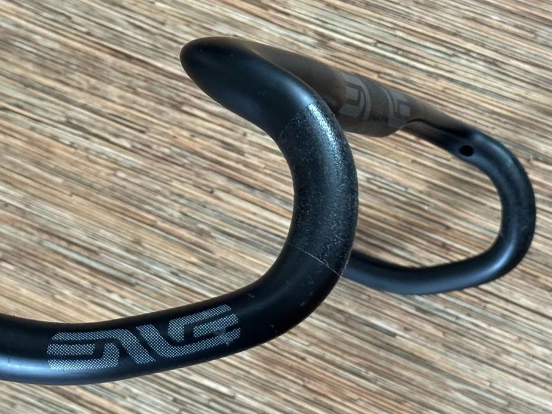 Karbonová řídítka Enve G Series Gravel 440 mm