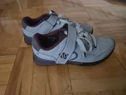  Five Ten — boty pro horské kolo a aktivní jízdu