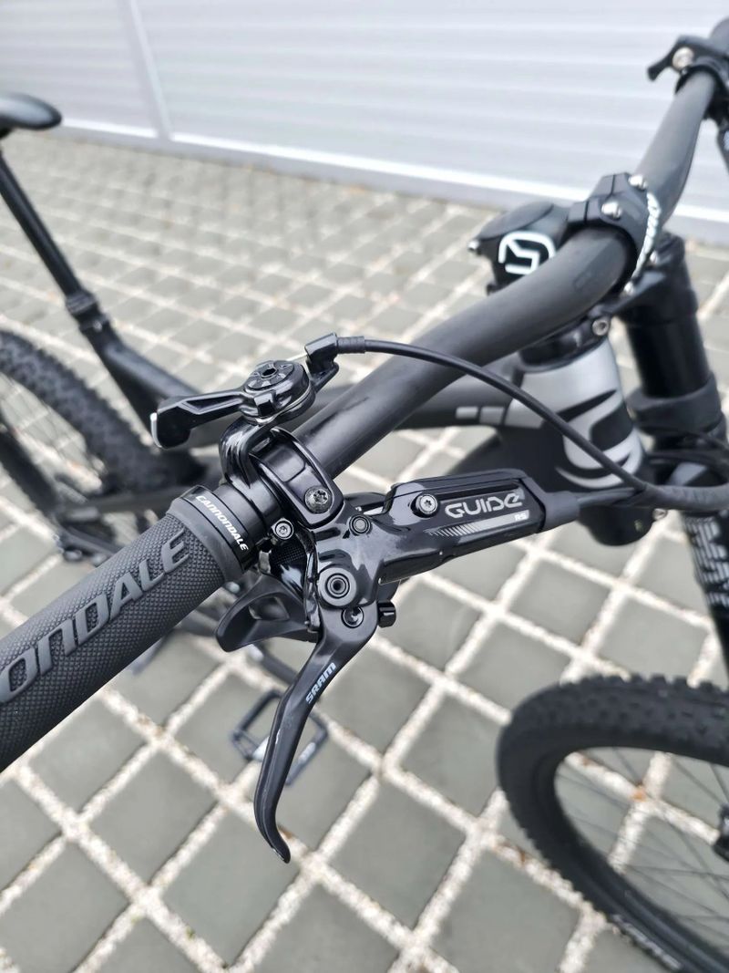 Cannondale Jekyll Carbon 2 Lefty 27,5″ velikost L