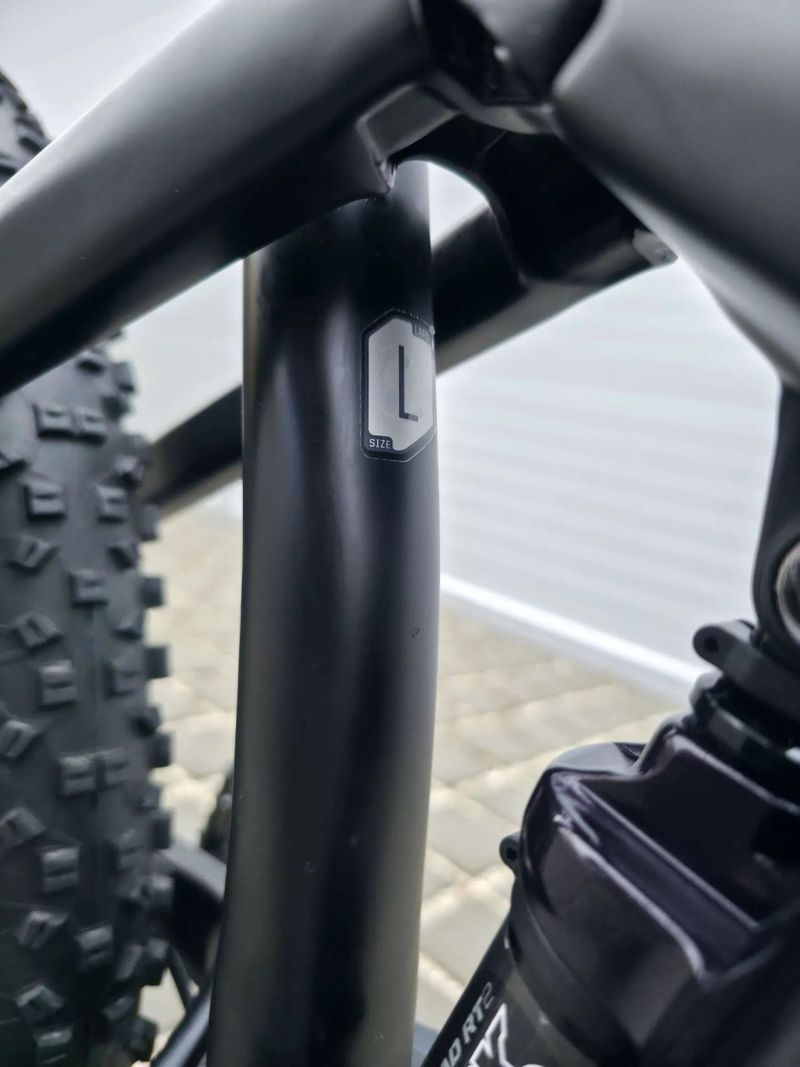 Cannondale Jekyll Carbon 2 Lefty 27,5″ velikost L