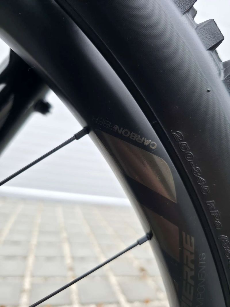 Elektrokolo Lapierre E-Zesty AM LTD 430Wh 2024 29″ velikost L